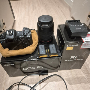 캐논 EOS R5 , RF 24-105MM F4 L IS USM