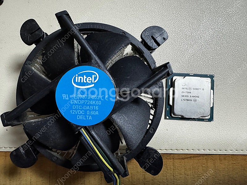 인텔 i5-7500 + 기본쿨러--1