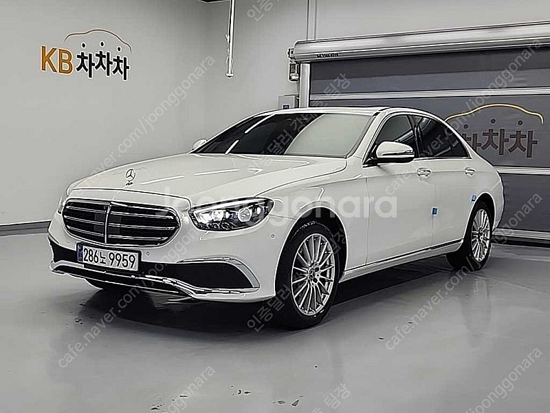 벤츠 E클래스 중고 벤츠 인증중고 흰색 2021년식 5...--0