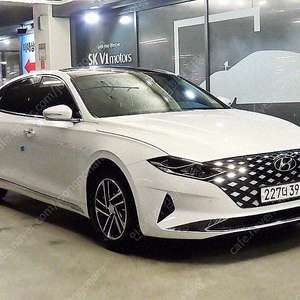 그랜저 중고차 더 뉴 그랜저 IG 중고차 현대중고차 흰색 2023년식 70,952km LPI 3.0 모던(렌터카) 법인차량 세금혜택