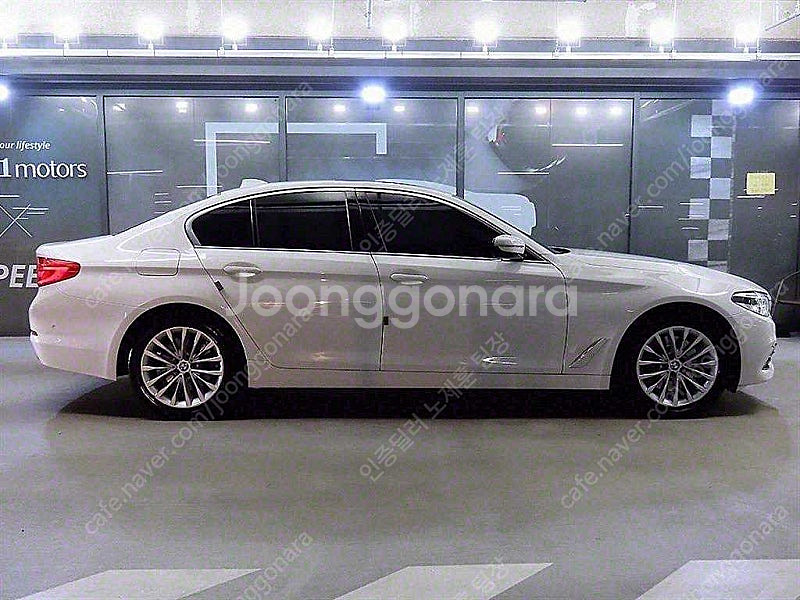 BMW 5시리즈 중고 BMW 530i 중고 5시리즈 중...--4