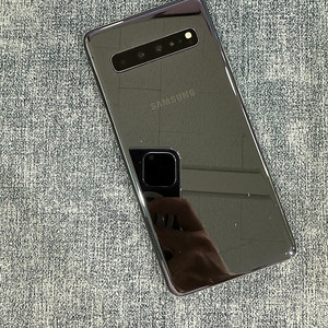갤럭시S105G 256기가 블랙색상 파손없는 상태좋은 단말기 9만원 판매해요
