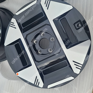 ev3 19인치휠 EV3 19인치휠 ev3 19인치 휠캡포함 타이어장착가능ev3 19인치휠 EV3 19인치휠 ev3 19인치 휠캡포함 타이어장착가능