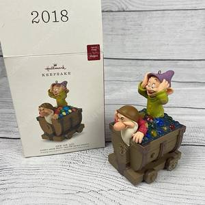 디즈니 백설공주 난쟁이 오너먼트