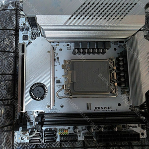 JGINYUE(징유에) B760I Snow Dream (V1.3version) ITX 메인보드 판매 합니다.
