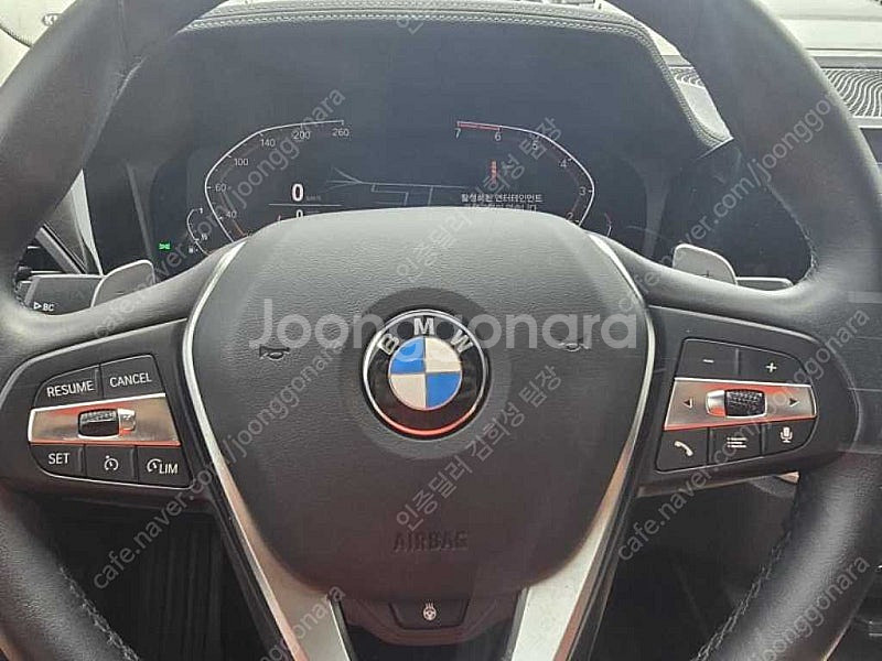 BMW 3시리즈 중고 BMW 320i 중고 승용차 빨간색 2020년식 57,731km 320i 럭셔리 중고차 할부견...--9