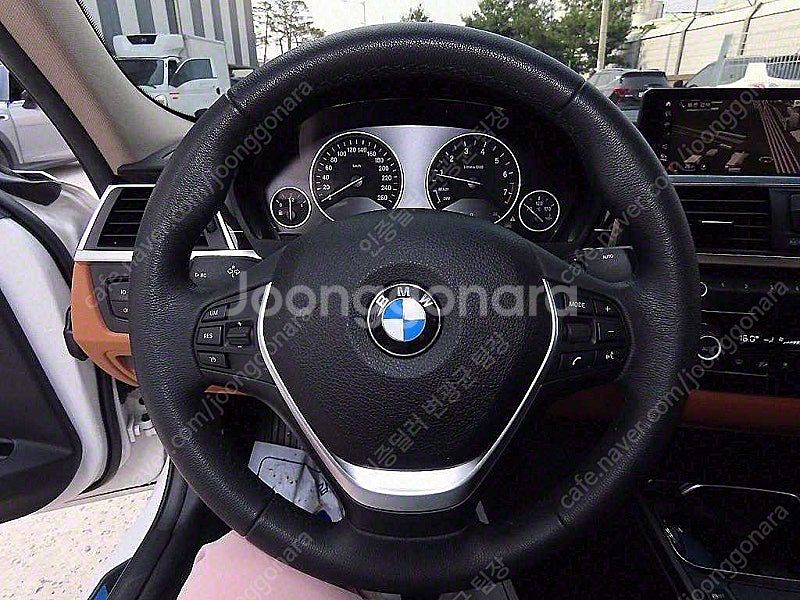 BMW 3시리즈 중고 BMW 320d 중고승용차 3시리...--9