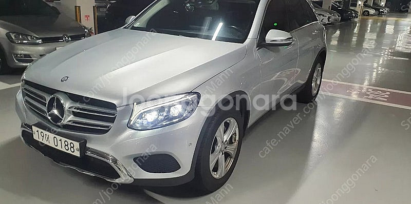 벤츠 GLC220D 4MATIC 판매 합니다--5