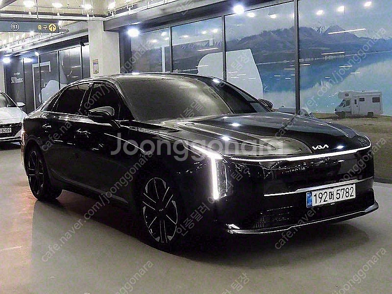 13,705 km K8 중고 하이브리드 시그니처 중고자...--6
