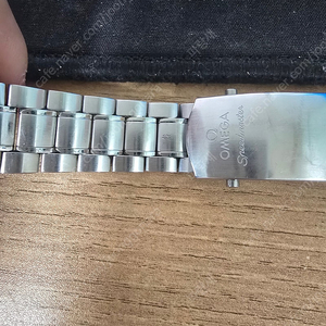 삽니다)오메가 스피드마스터 17mm 여분코 삽니다.