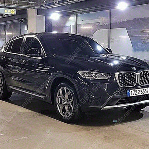 16,820 km BMW X4 중고 xDrive 20d xLine 중고차리스구매 검정색