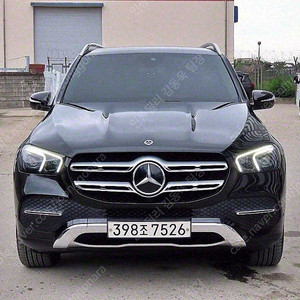 82,360 km 벤츠 GLE 중고 W167 GLE 300d 4MATIC 수입중고자동차 검정색
