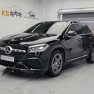 42,671 km 벤츠 GLA클래스 중고 벤츠 GLA 중고 H247 GLA250 4MATIC 최저가 중고차 24시 상담가능 검정색