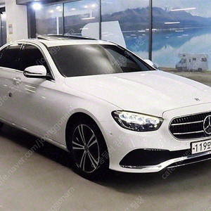 27,369 km 벤츠 E클래스 중고 W213 E250 아방가르드 수입중고자동차 흰색