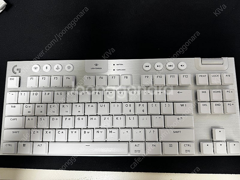 로지텍 G915X TKL 화이트 + 갤럭시 팩토리 루프...--3