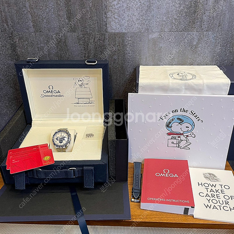 오메가 스피드마스터 스누피 50주년 패브릭 스트랩 42...--8