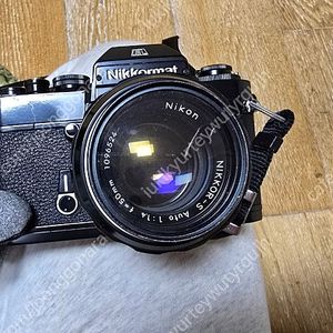 nikkomat 니코마트 EL 블랙 필름 카메라 + 니콘 MF 렌즈 NIKKOR-S Auto 50mm F1.4 non-Ai 렌즈