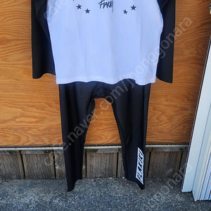 플라키키래쉬가드 새상품