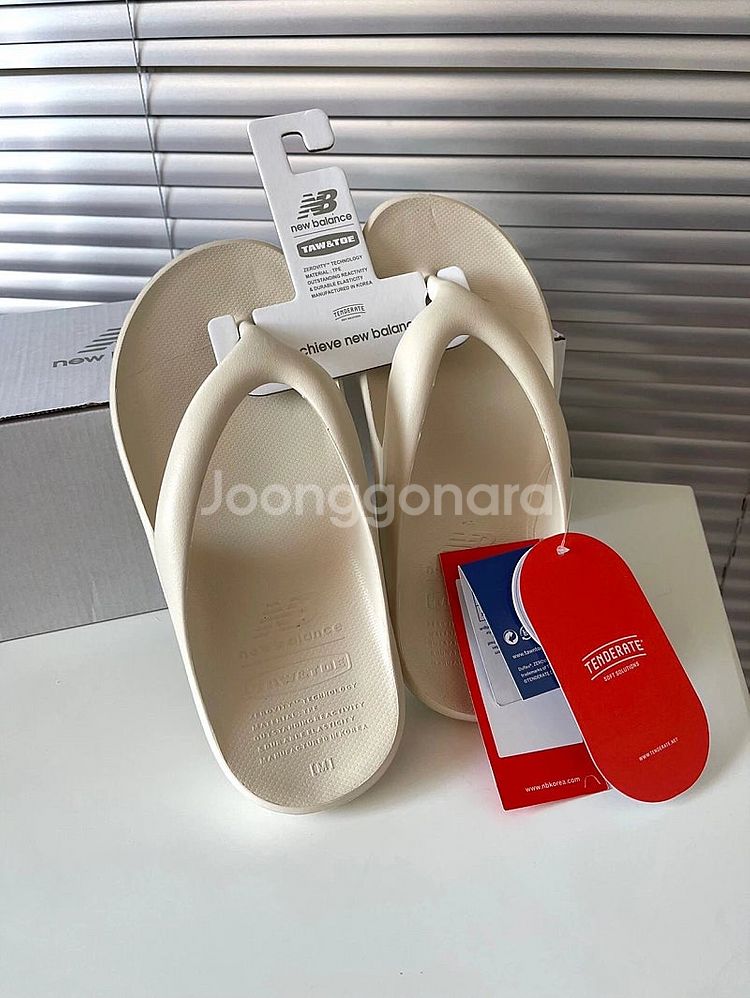 좌쓰 New Balance x Taw&Toe Flip ...--3