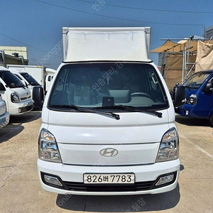 중고 포터2 하이내장탑 중고 현대 포터 중고 포터 일반캡 중고 흰색 2024년식 1,899km 슈퍼캡/초장축 법인차 구매가능