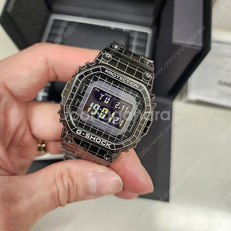 지샥 스퀘어 GMW-B5000CS-1DR 그리드 팝니다--0