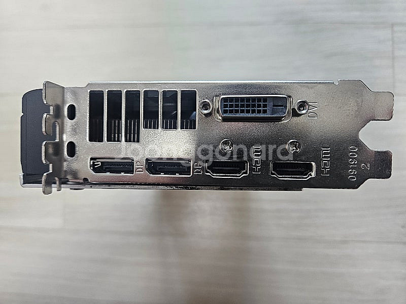 SAPPHIRE 라데온 RX 580 8GB--4