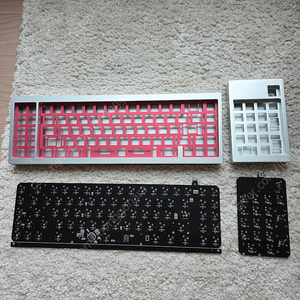 Kmac mini 케이맥미니 + 넘버패드 (미조립) 팝니다