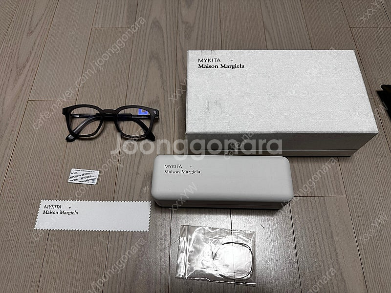 Mykita + Maison Margiela MMRAW...--3