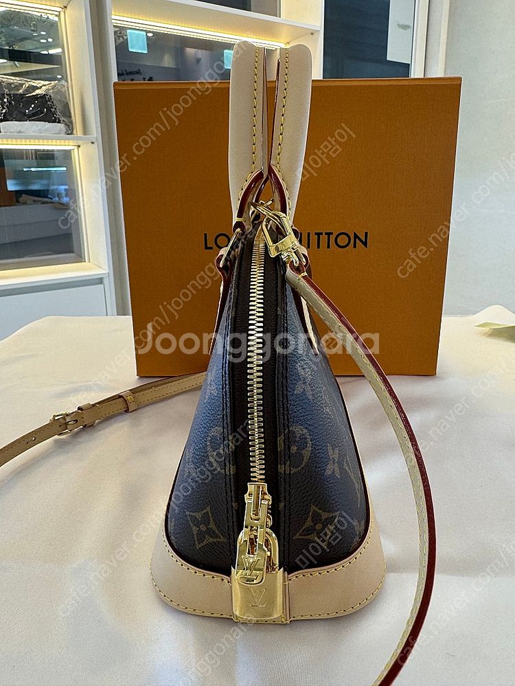 M46990 루이비통 알마 BB 토트백 브라운 + 파셋...--5