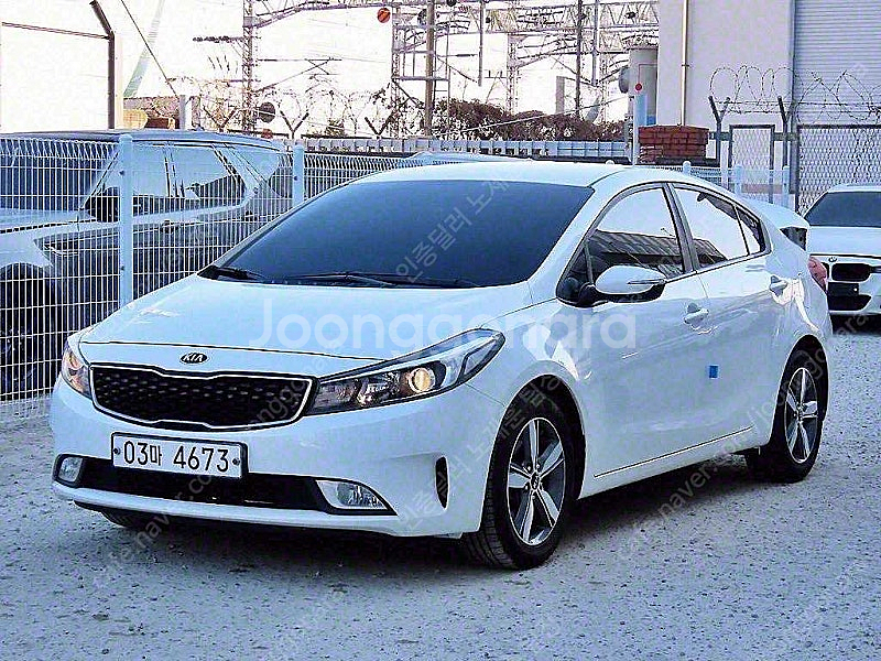 K3 중고차 시세 흰색 2018년식 1.6 GDI 트렌...--0