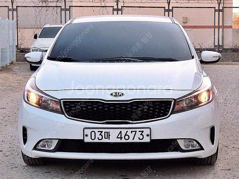 K3 중고차 시세 흰색 2018년식 1.6 GDI 트렌...--3