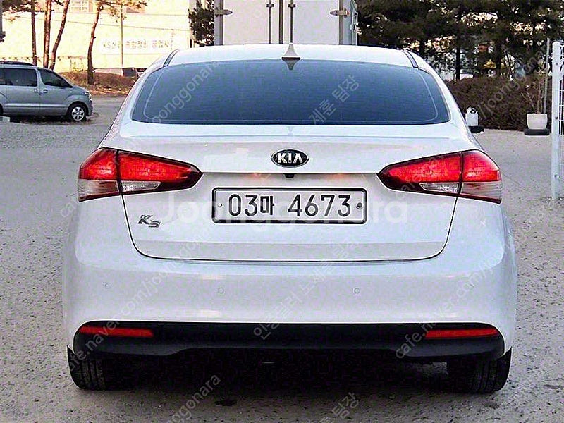 K3 중고차 시세 흰색 2018년식 1.6 GDI 트렌...--5