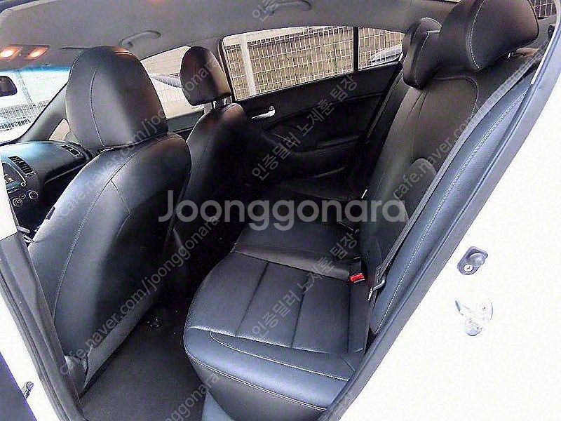 K3 중고차 시세 흰색 2018년식 1.6 GDI 트렌...--7