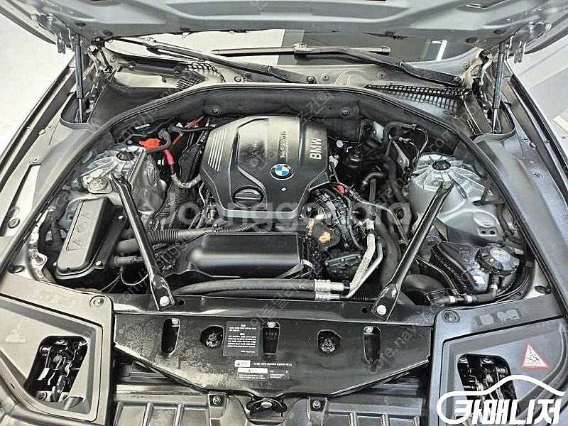 [BMW]5시리즈 (F10) 520d M 에어로다이나믹 (5인승) ★중고차★중고차매입★전액할부★저신용자★신불자★소액...--5