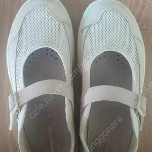 살로몬 260 바닐라화이트