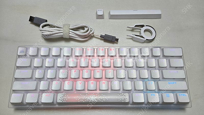 [7.5만] 커세어 k70 pro mini + 키스킨--0