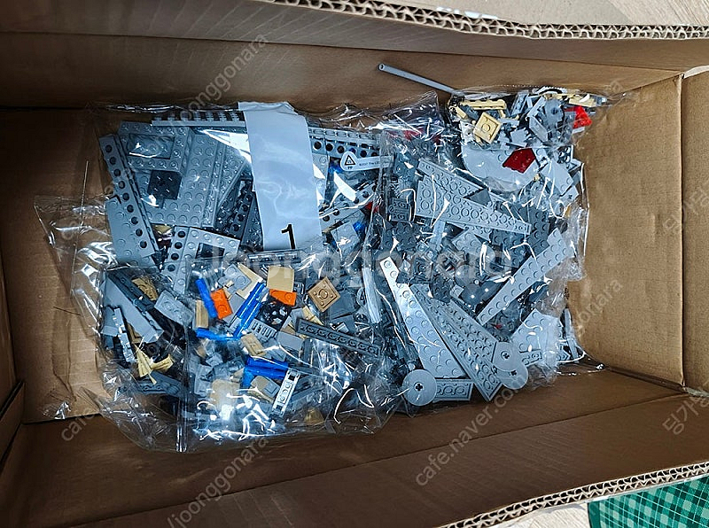 레고 스타워즈 밀레니엄 팔콘 75257--2