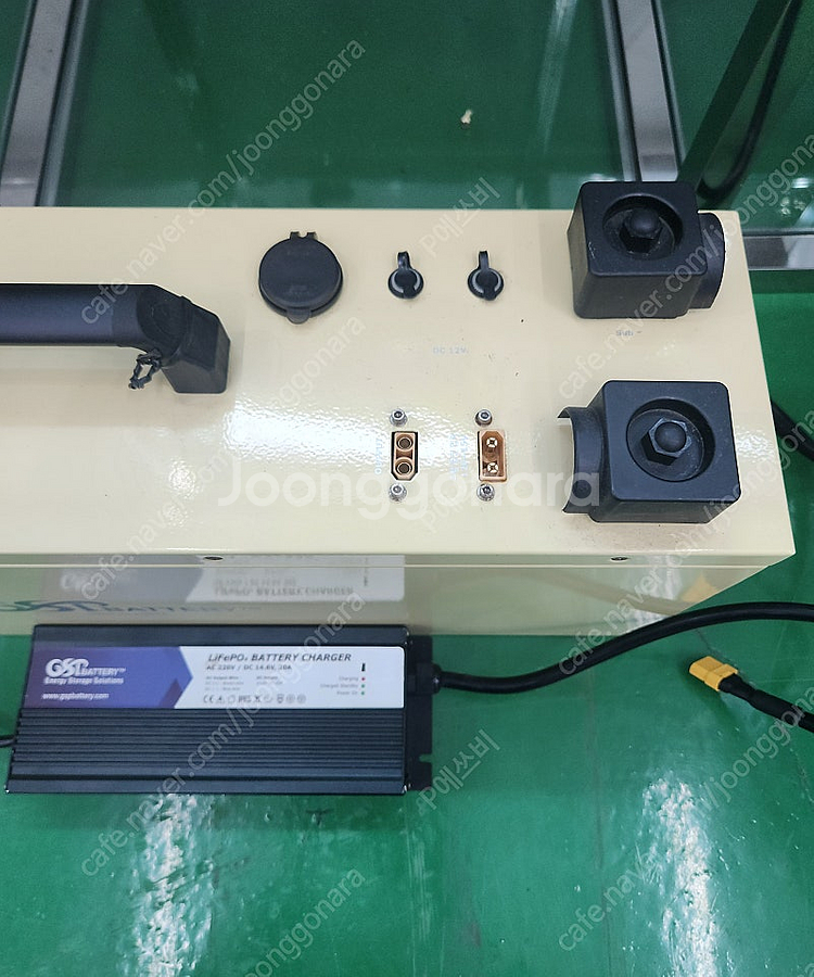 GSP 올인원 리튬인산철 100A 배터리 + GSP 20A AC 충전기--4