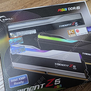 G.SKILL DDR5 7200 CL34 TRIDENT Z5 RGB J 실버 패키지 32GB(16Gx2) 판매합니다.
