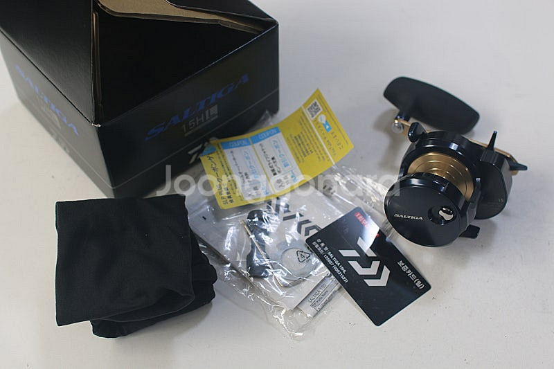 시마노 22스텔라 C3000 XG .다이와 22솔티가 15HL--5