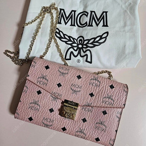 정품 MCM 핑크 트레이시 크로스백 팝니다