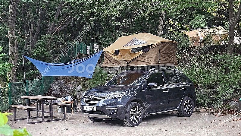 툴레 차량용 루프탑텐트 어프로치M 사이즈 팝니다. 2~...--0