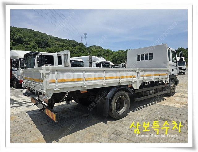 현대 메가5톤 중축 카고 87우6424--3