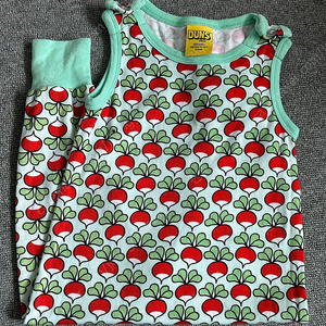 던스 허니듀 덩가리 80 / 드타미 캥거루수트 S / H&M 딸기 바람막이 쇼트 셋업 1~2T / 빌러발라 딸기수트 92