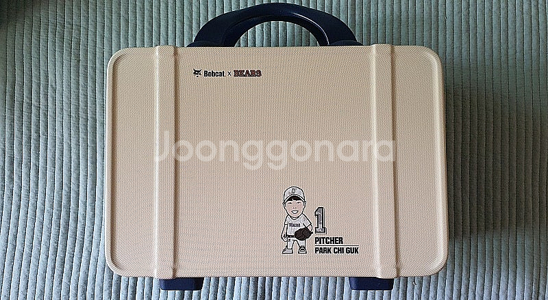 퀸스데이 박치국 선수 미니 캐리어 팔아요--0