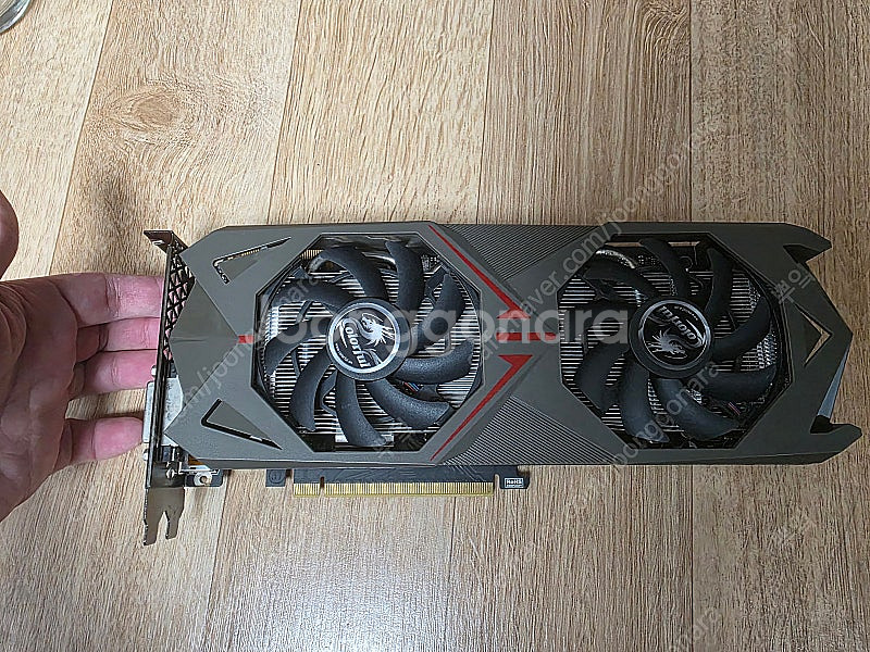 1070 그래픽 카드판매합니다--4