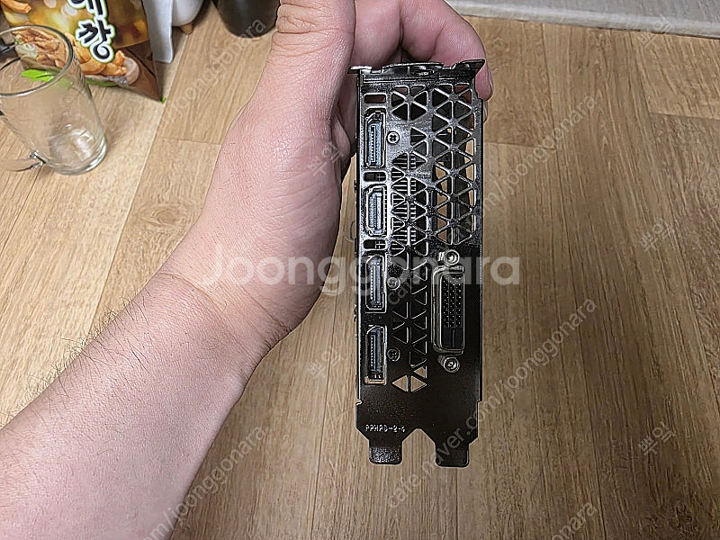 1070 그래픽 카드판매합니다--5