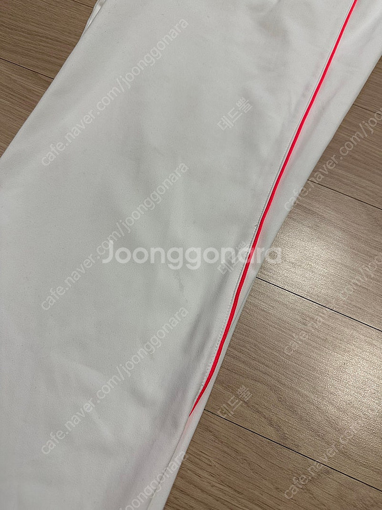 데상트 무브스포츠 츄리닝 바지 30사이즈 화이트 판매--5