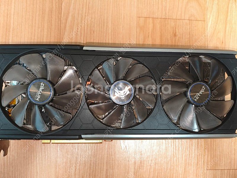 5700 XT 니트로 스페셜 에디션 5700XT--4