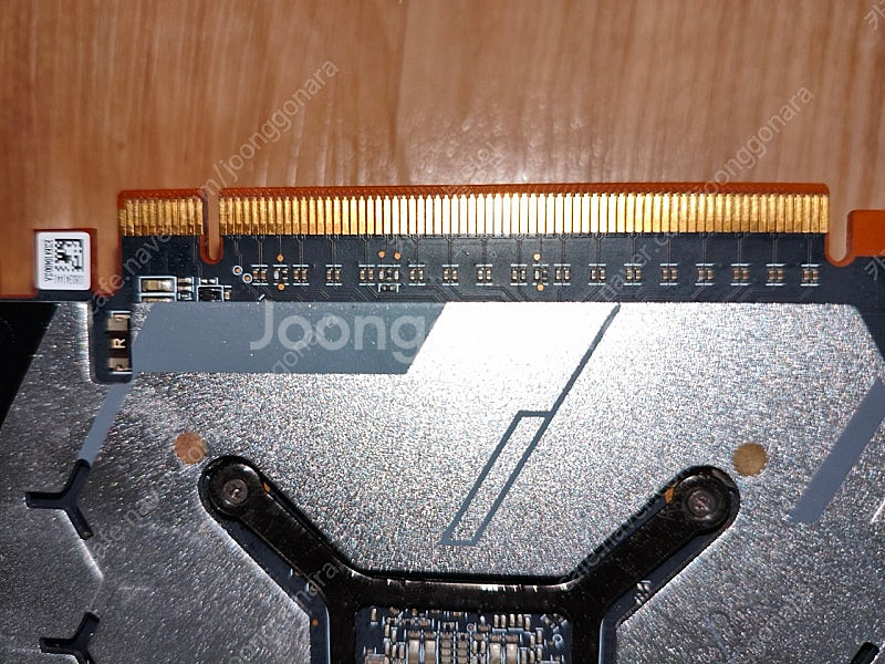 5700 XT 니트로 스페셜 에디션 5700XT--7